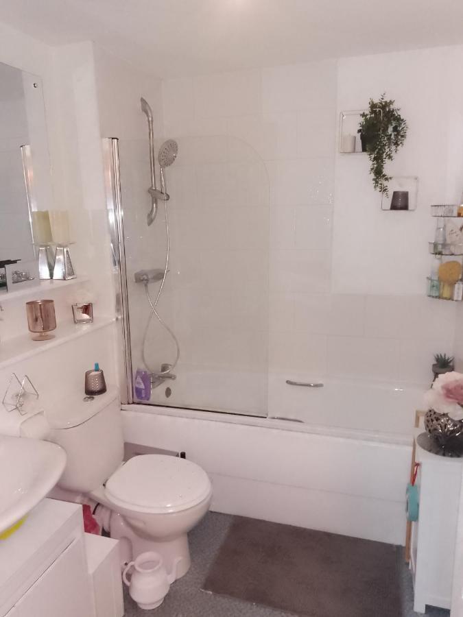 Bed And Breakfast Double Room Chester City Centre, Free Parking Экстерьер фото